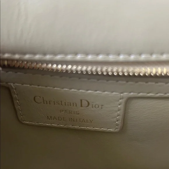 Elegant Taupe Quilted Shoulder Bag - Picture 7 of 9